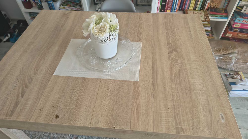 Masa lemn masiv extensibila pentru living