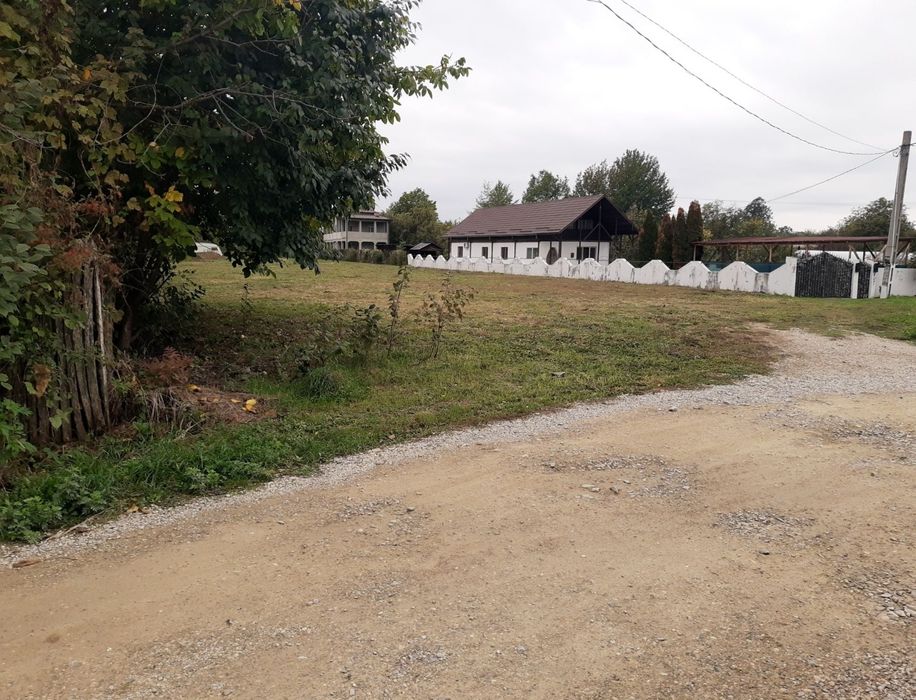 Vând parcele 600/800/1000  M2  teren Valea Voievozilor