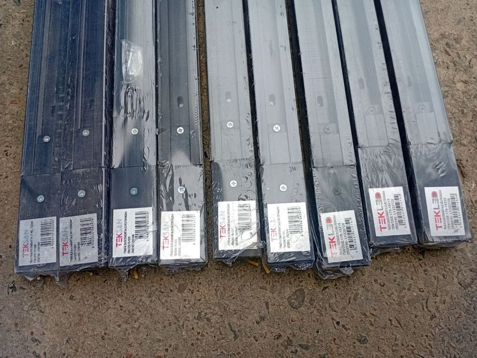 Срочно продается Рельс наружний для ледний лампи