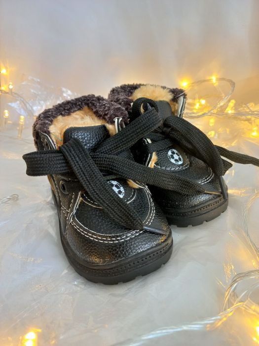 для New Born чёрная ботинка и Gucci