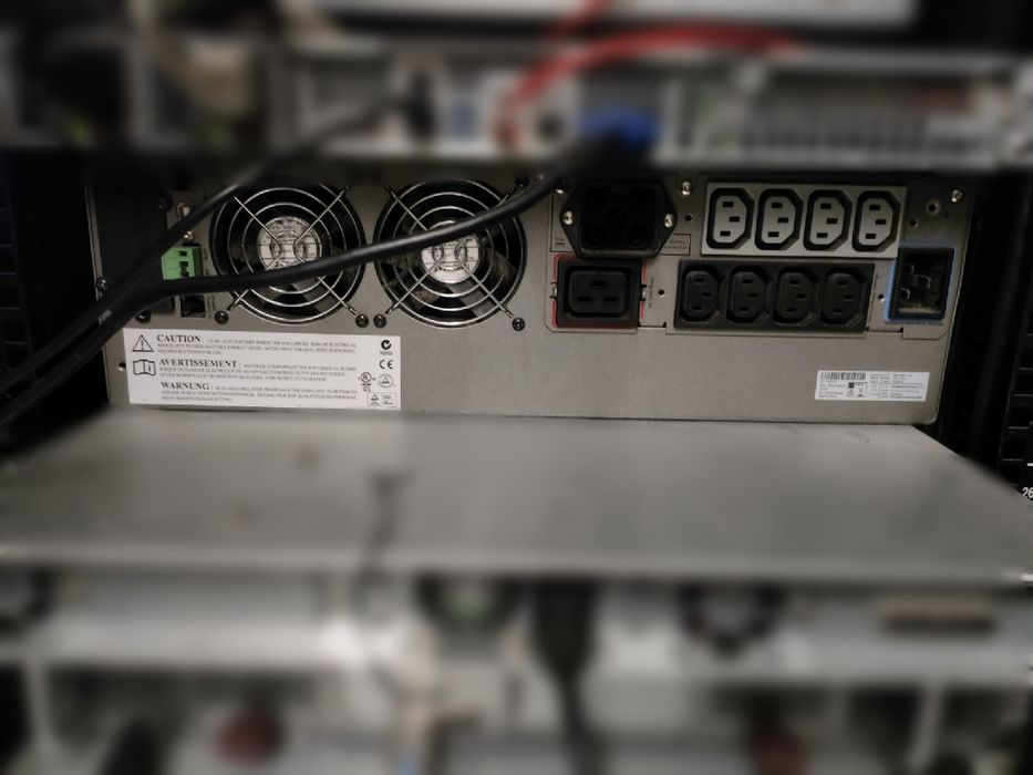 ИБП Eaton EX3000 + блок аккумуляторов + кабель