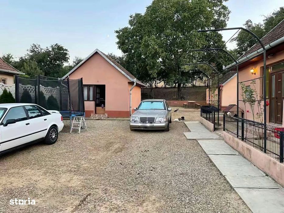 Casa de vânzare în Cadea