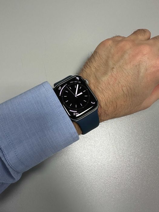 APPLE Watch Series 9, GPS + Cellular, 45mm Silver Stainless Steel Case