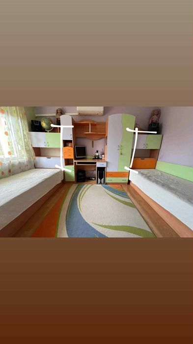 Детско обзавеждане - 2 легла + матр. + гардероб + бюро + скрин + шкаф