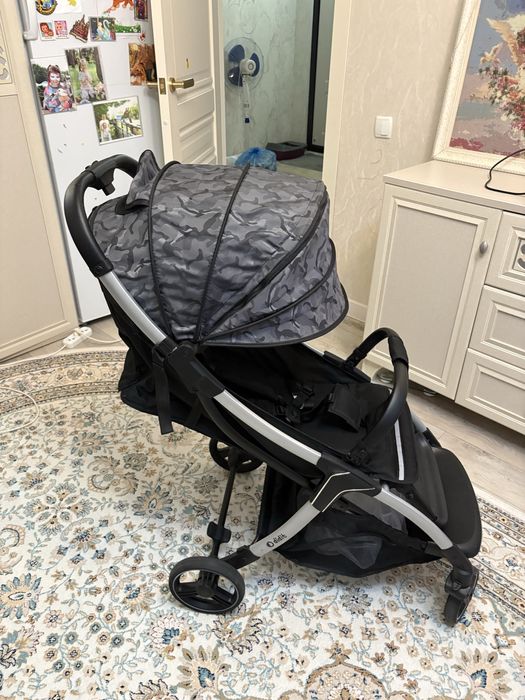 Коляска прогулочная