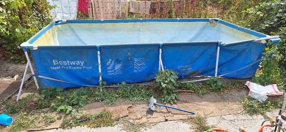 Продам бассеин не дорго