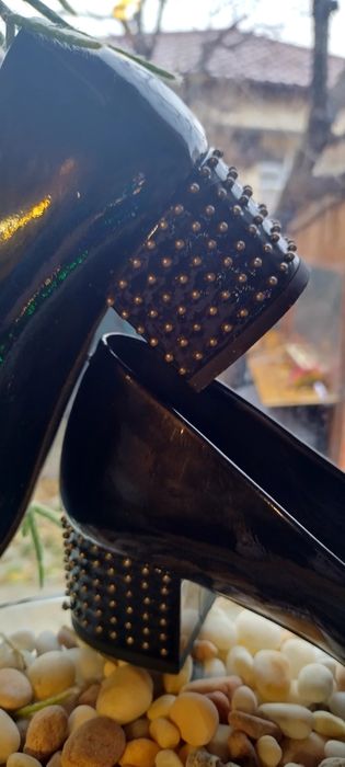 Pantofi piele lacuita