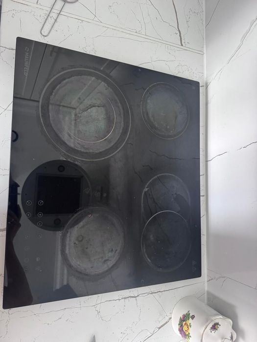 Индукционная плита в отличном состочнии