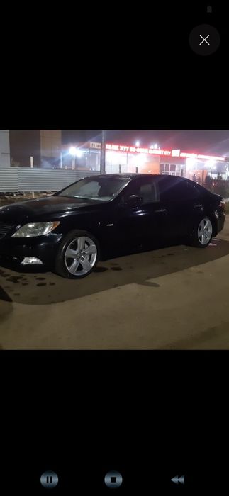 Продам Лексус лс460