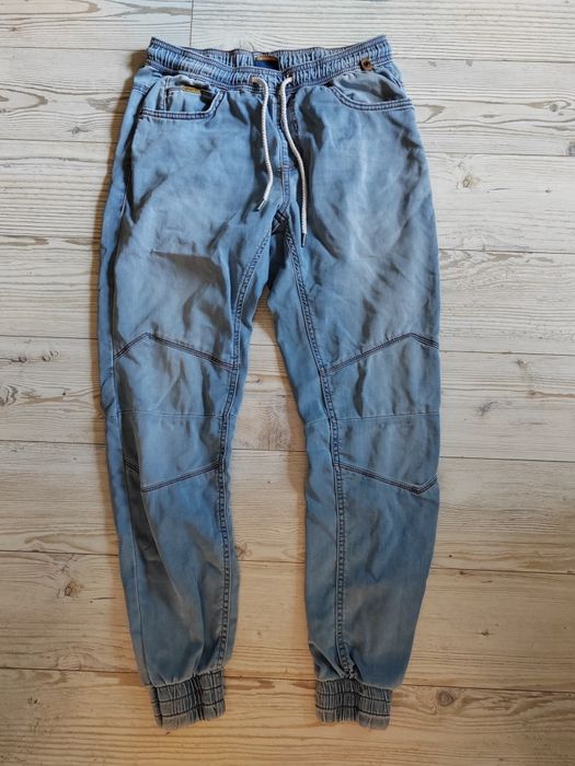 Pantaloni blug cargo