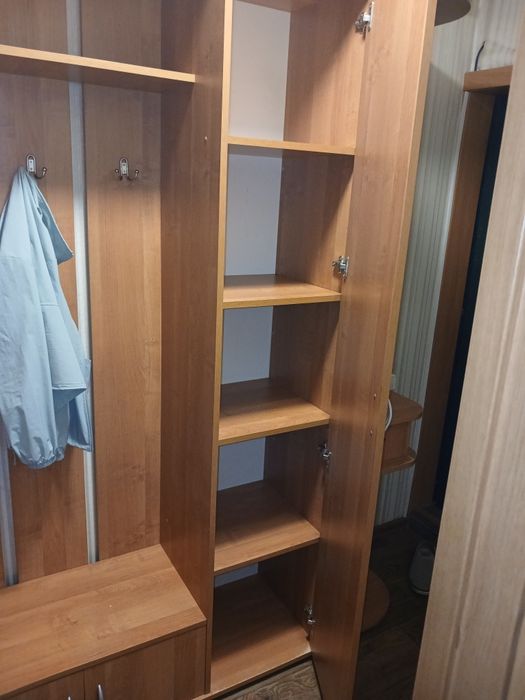 Продам прихожу  бу