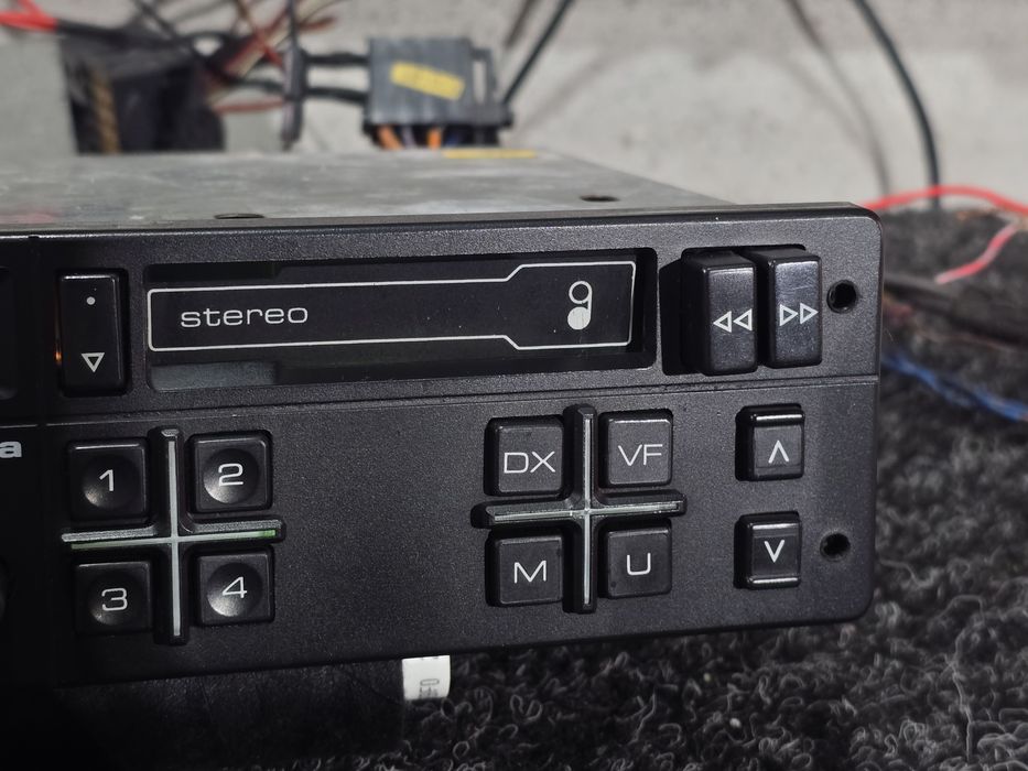 Radio casetofon VW AUDI GAMMA 2 gro m327, retro mobil