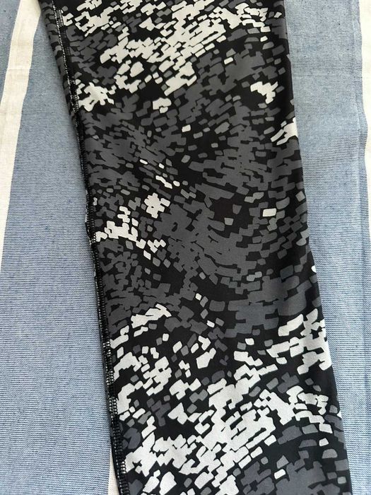 Colanti Nike L ca noi