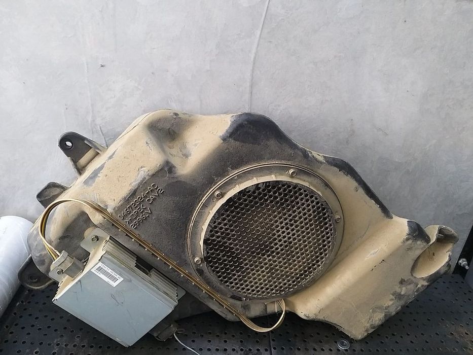 Subwoofer boxa amplificator sunet dodge caliber 04672324ac vp6cyf18c808ac