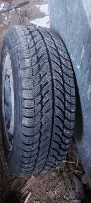 Cauciuc Debica cu tot cu jantă