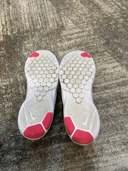 Adidasi Nike marimea 42
