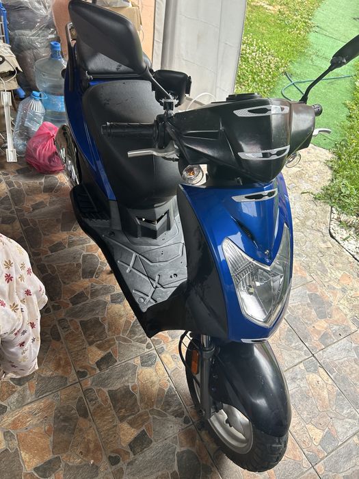 Scuter Kymco agility 50