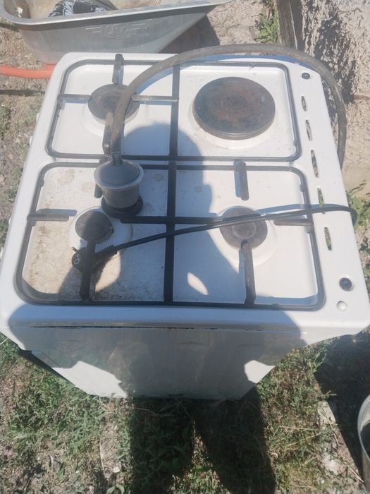 Продам срочно Газплиту