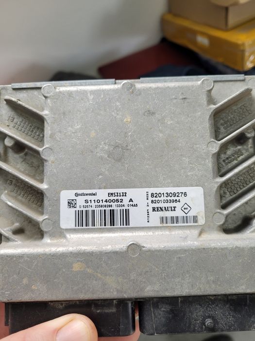 Блок управления двигателем Nissan Almera G15