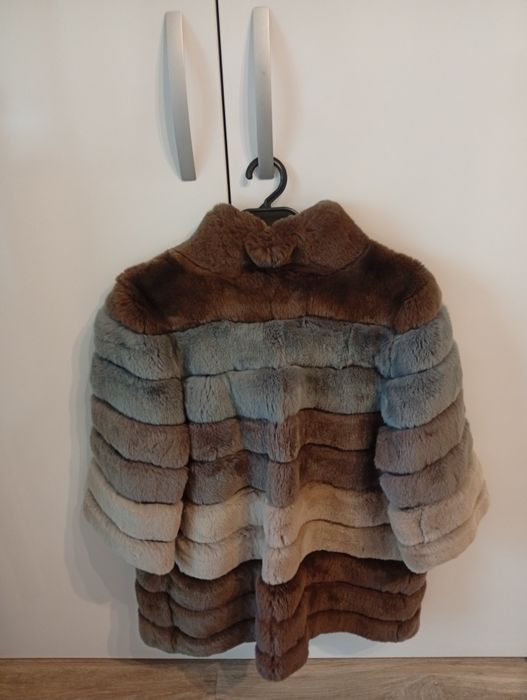 Палто от естествен косъм рекс- чинчила  ризата е подарък нови