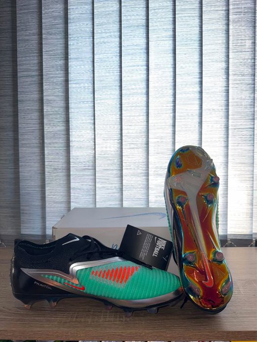 Футболни обувки nike phantom