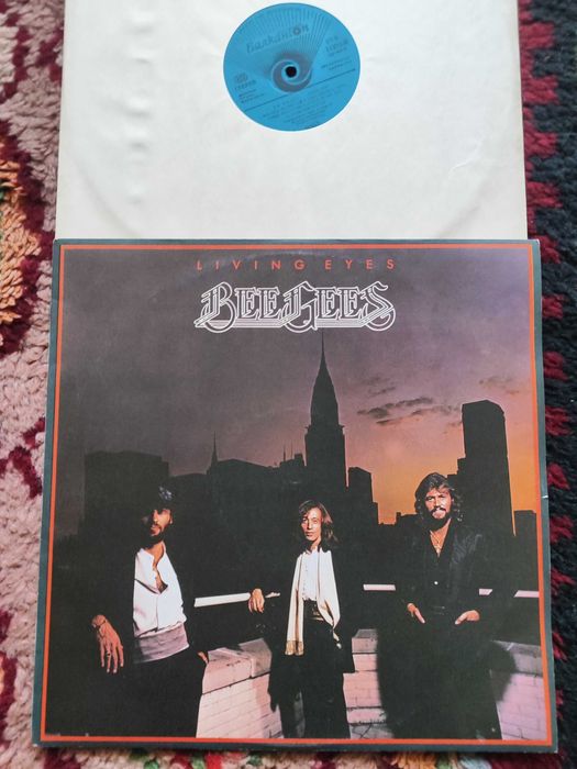 грамофонни плочи Бийтълс Стиви Уондър Джон Ленън Би Джийс Пинк Флойд