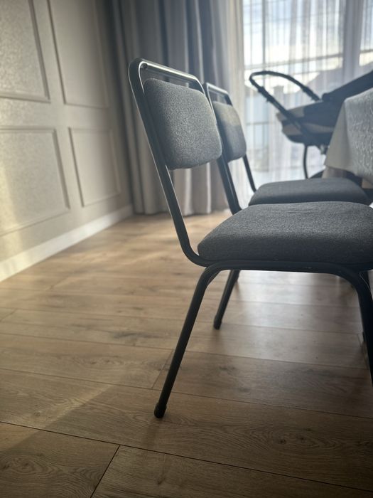 Продам Стол и 4 стула