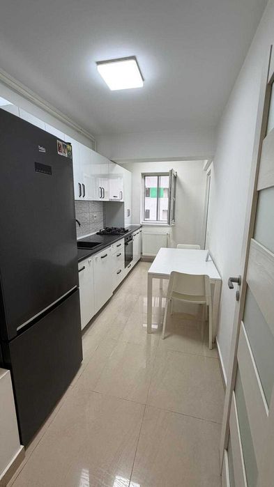 Închiriez ap.  2 cam Militari Residence