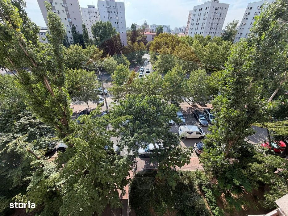 De vanzare Apartament 2 cam zona Titan - Auchan