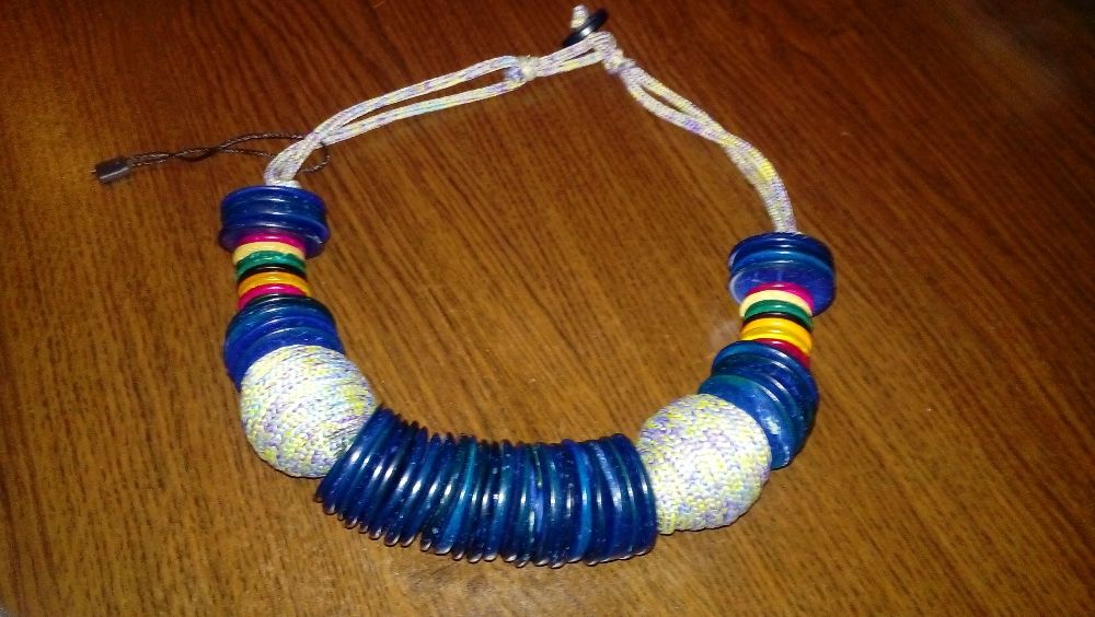 Два стилни гердана