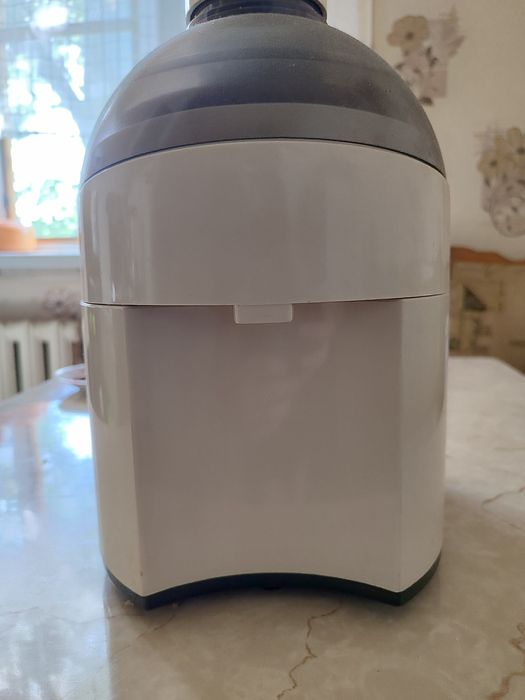 Продается соковыжималка