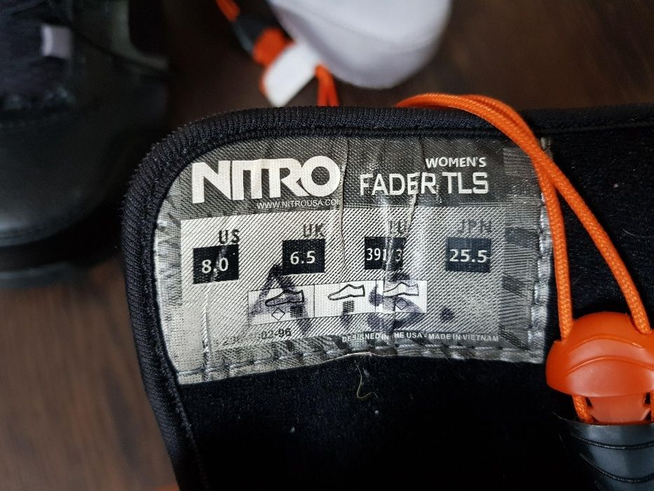 Bootsi Nitro Fader TLS, marime 39 1/3