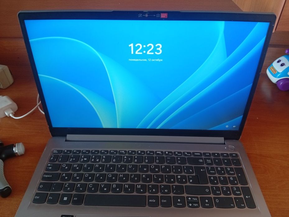 Ноутбук lenovo б/у