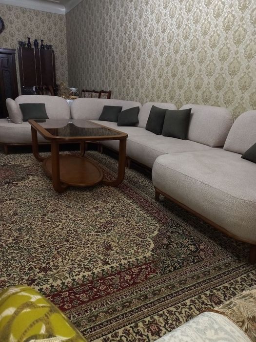 Продается новый уголок