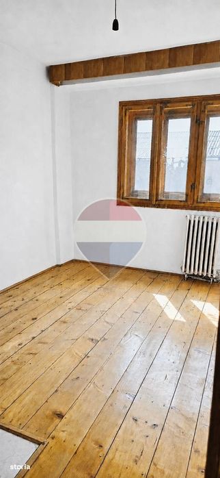 Apartament de vanzare/ 3 camere 2 bai/ str Granicerului Radauti