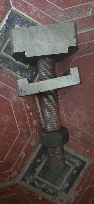 Фитинг для контейнеровоз 1 штука 500 тысячи сум