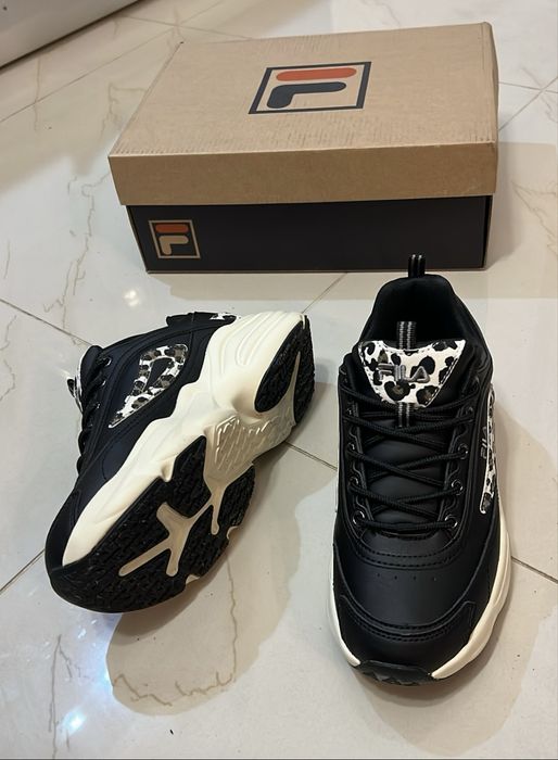 Sneakers FILA Skye Negri Animal Print mărime 38 Pantofi Sport Dama