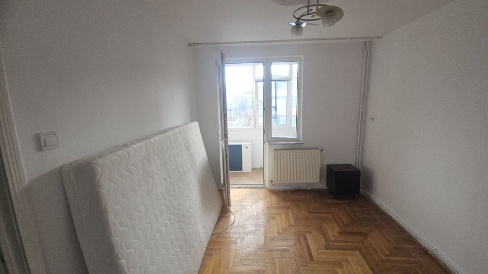 Apartament 3 camere Calea Romanului
