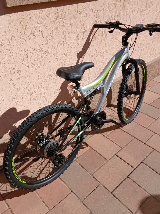 Vând bicicleta brcycles