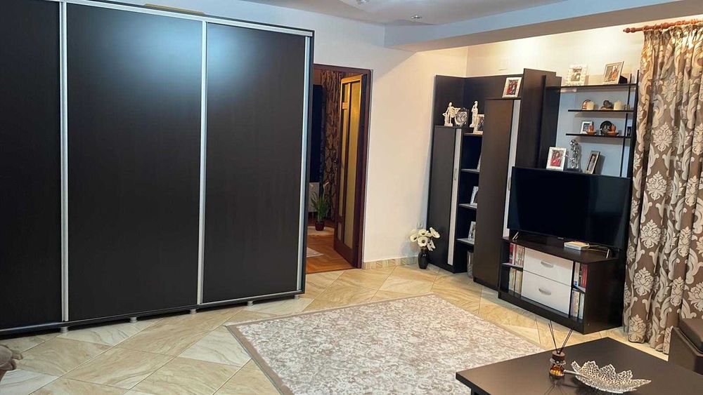 Apartament 2 camere LA CASA in Cantemir, 70 MP, intrare separata