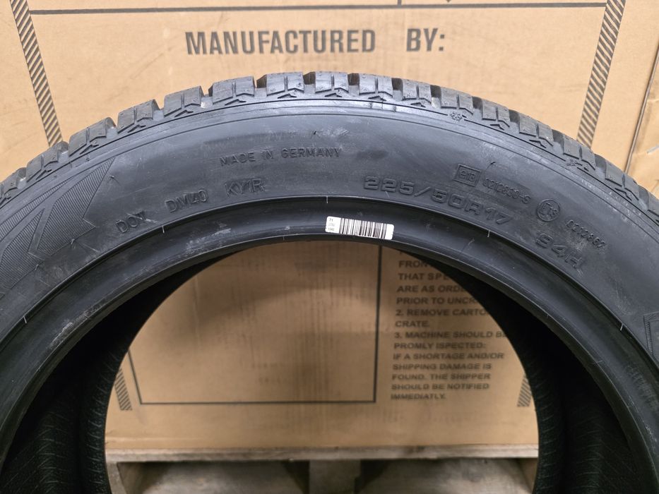 225/50/17 94H 2бр.GOODYEAR ULTRAGRIP 8 PERFORMANCE-rim protector