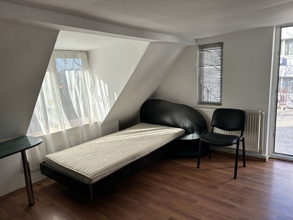 Pers fiz inchiriez casa Calea Turzii 4 camere,4 bai