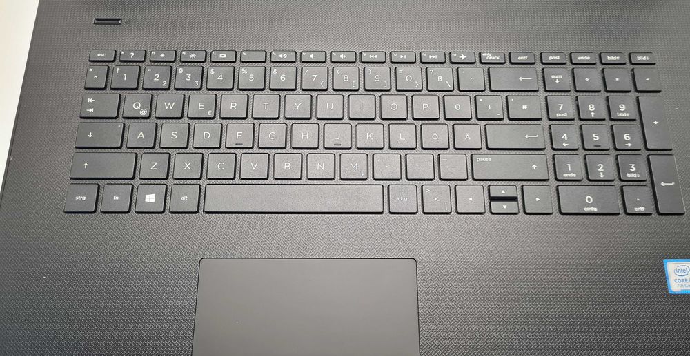 HP 17-BS011NG i3 7100U/8GB/128SSD/500HDD