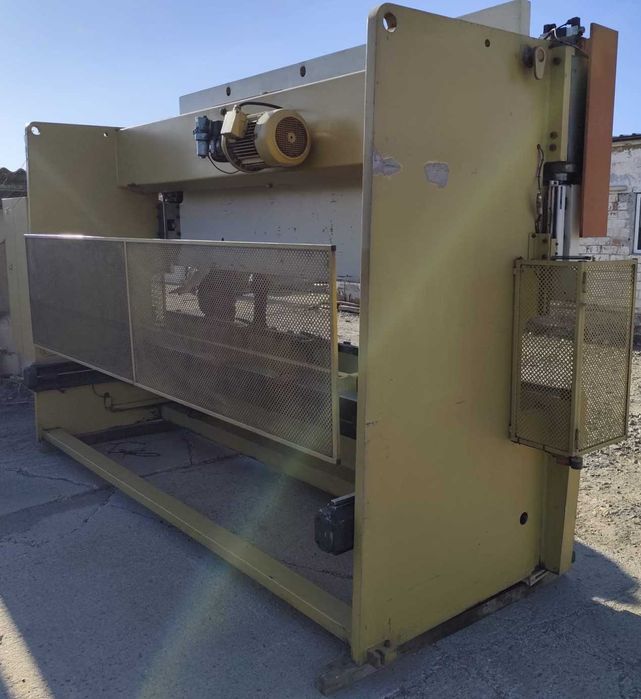 Vand abkant CNC Beyeler 150t, 4m