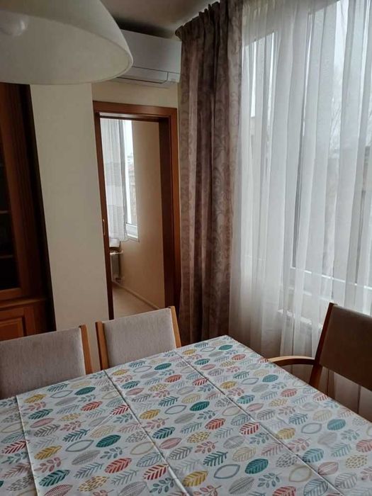 Тристаен апартамент Медицинска академия