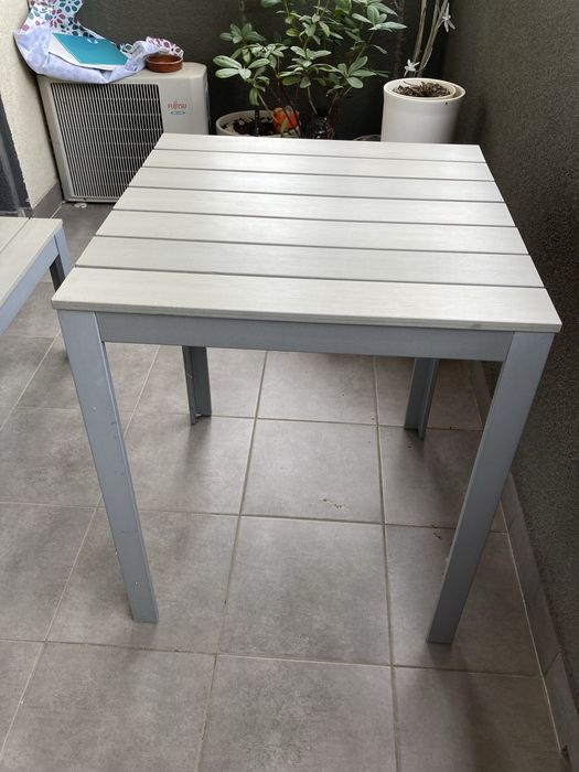 Vand mobilier de terasa