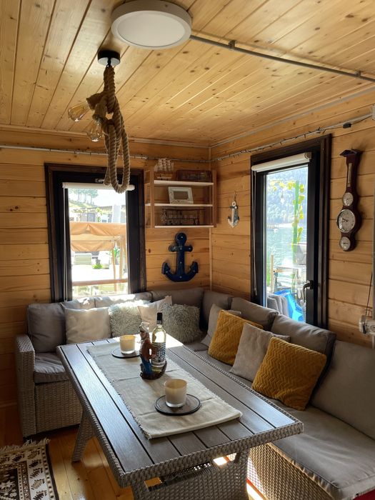 Ponton cu plaja complet echipate