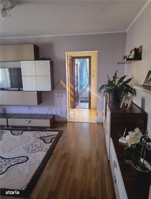 Apartament 3 camere de vanzare, Garii — fotografia 3