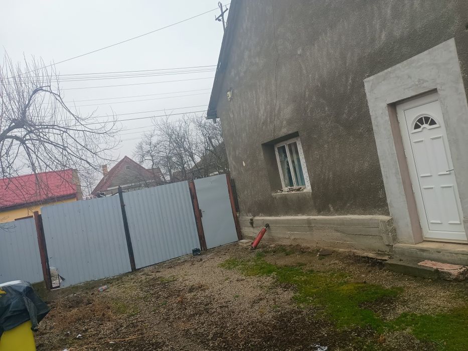 Vând casa Silindia Arad