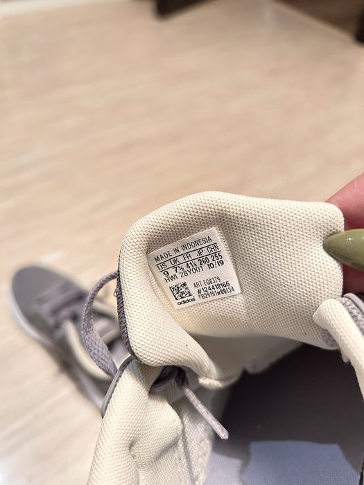 Дамски маратонки Adidas, 41 номер